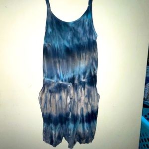 Torrid, blue tie-dye design romper, size 0